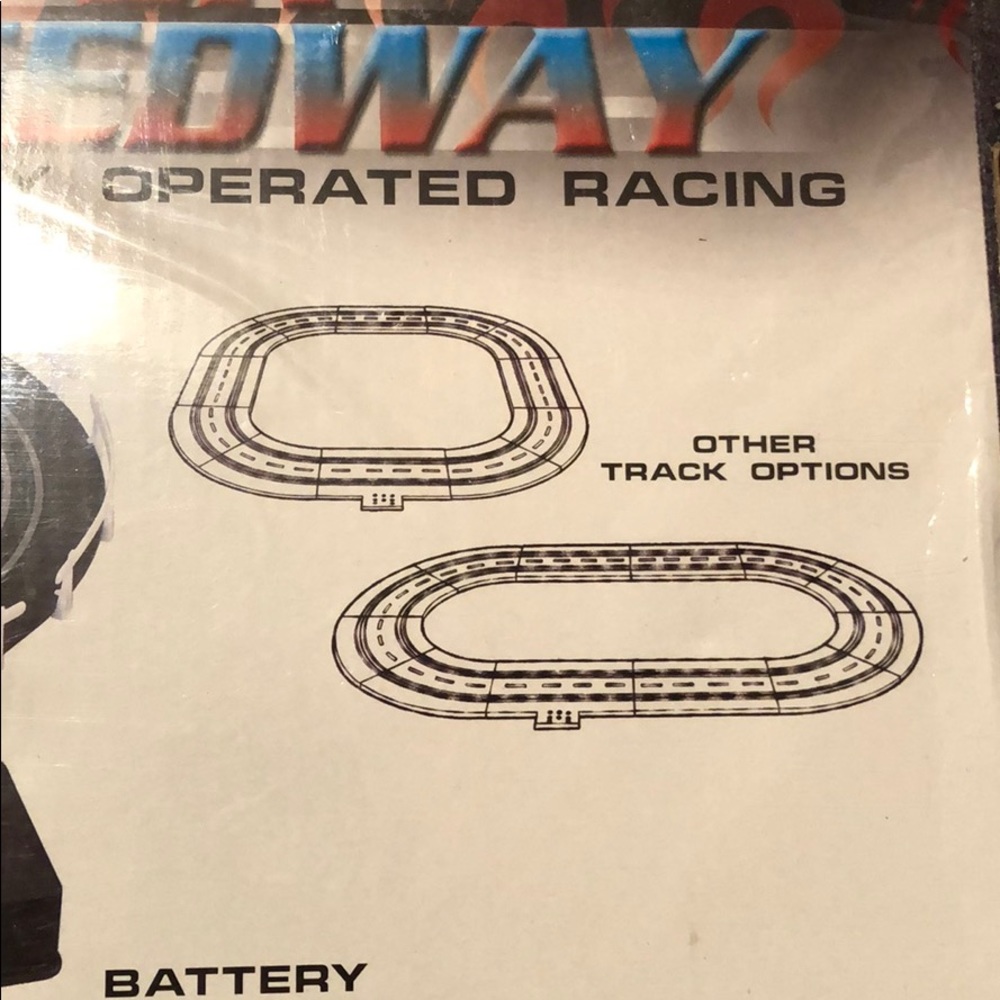 MotorWorks Super Speedway Battery Operated Racing - Picture 6 of 7